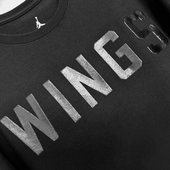 Air Jordan Wings T-Shirt Men's Size Small Black Vintage Cotton Basketball Jersey - Picture 3 of 12